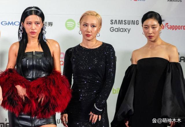 韩国MAMA红毯生图曝光！明星们油光满面整容痕迹明显