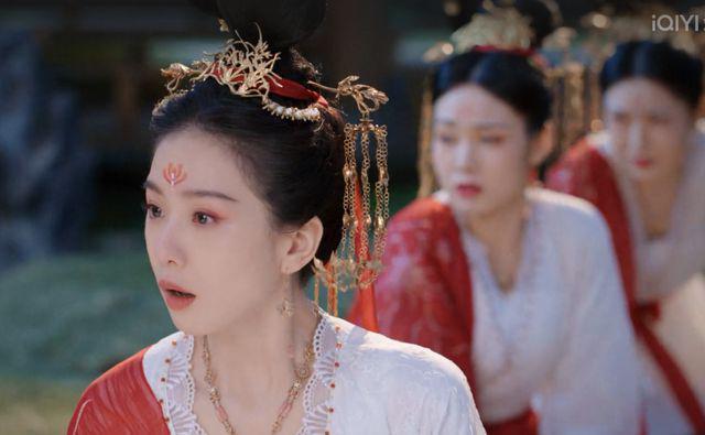 《一念关山》开播！刘诗诗打戏紧绷演技没进步