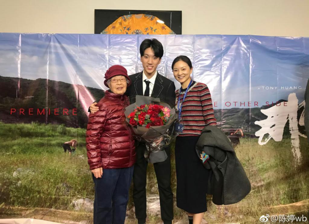 还记得张艺谋的儿子张壹男吗？参加巴黎舞会了？