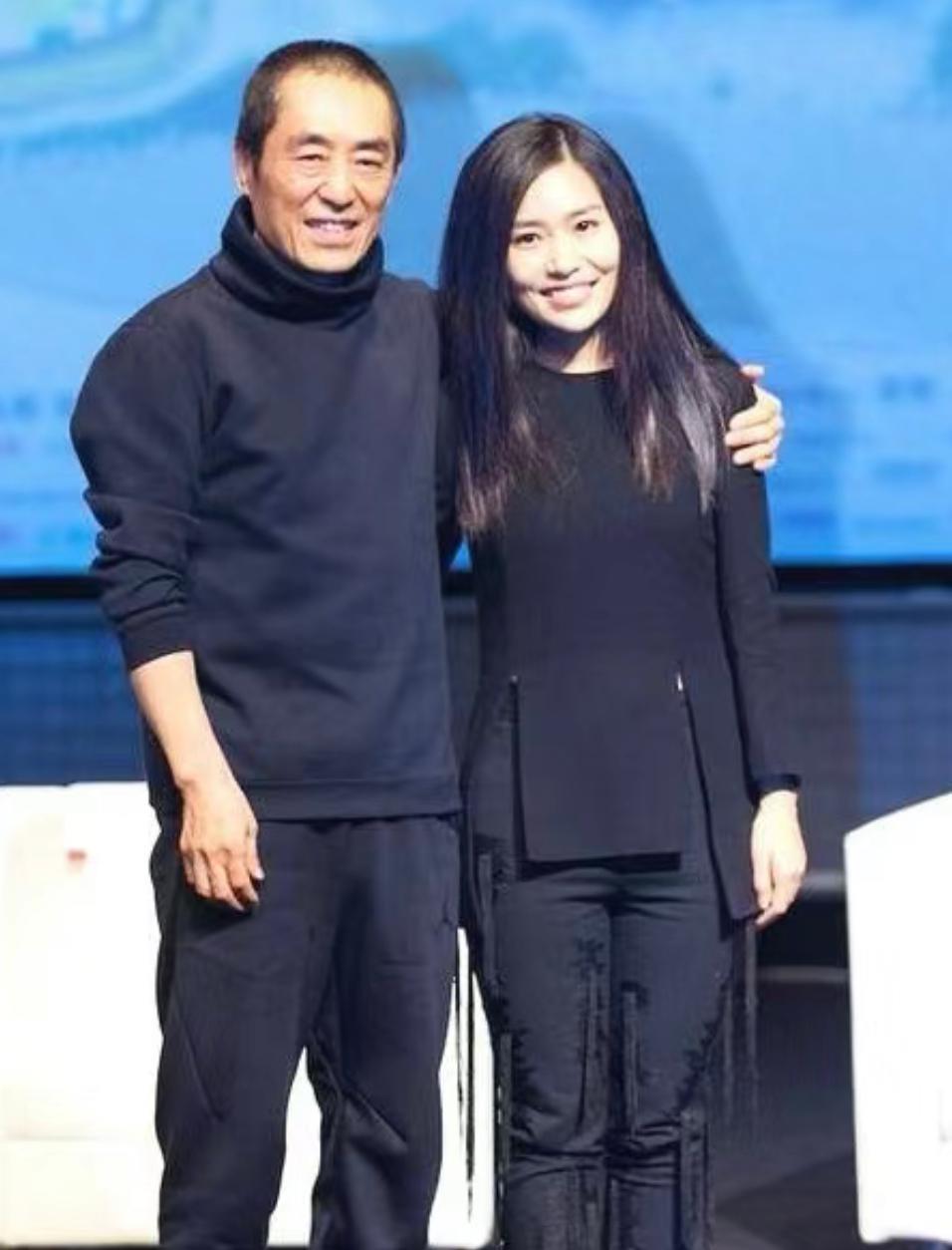 还记得张艺谋的儿子张壹男吗？参加巴黎舞会了？