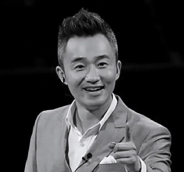 主持人程雷屡次被曝去世 本人晒照辟谣