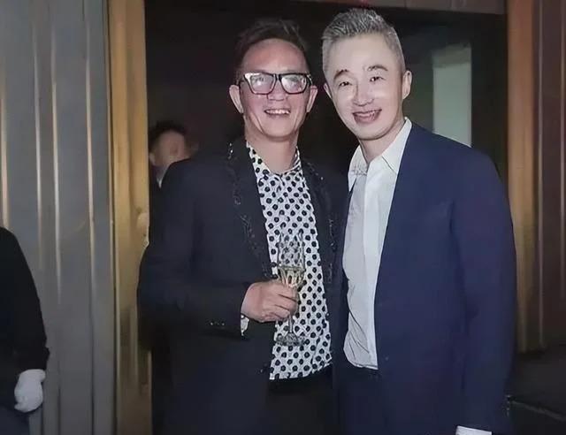 主持人程雷屡次被曝去世 本人晒照辟谣