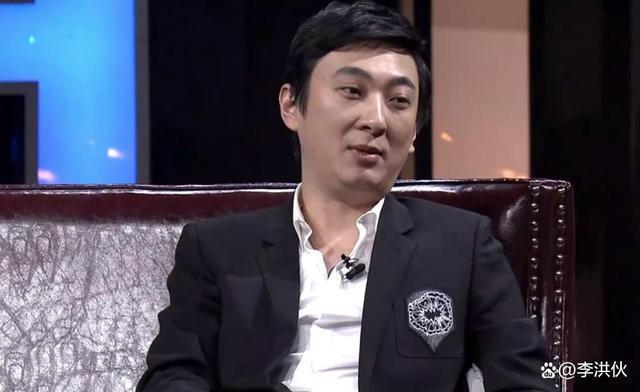 王思聪出席文旅项目签约仪式，富二代终于浪子回头了？
