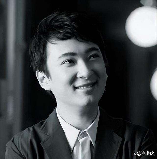 王思聪出席文旅项目签约仪式，富二代终于浪子回头了？