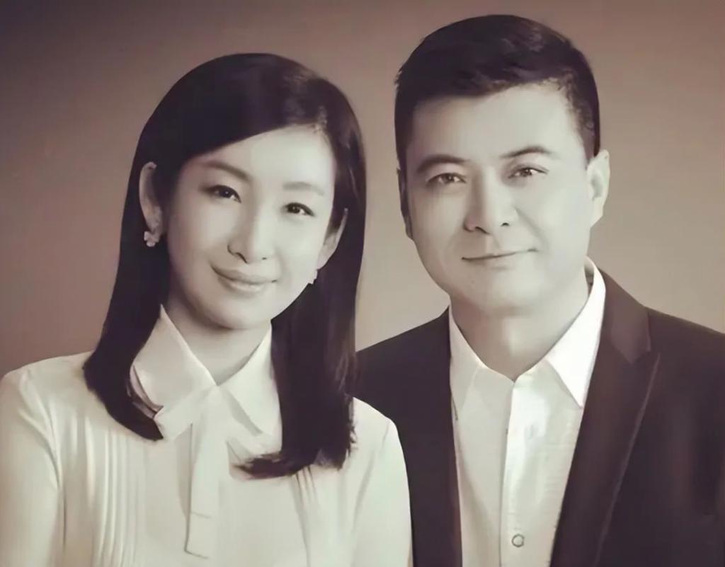 爱听“霸道总裁”小说的秦海璐，终于等到了她的霸总