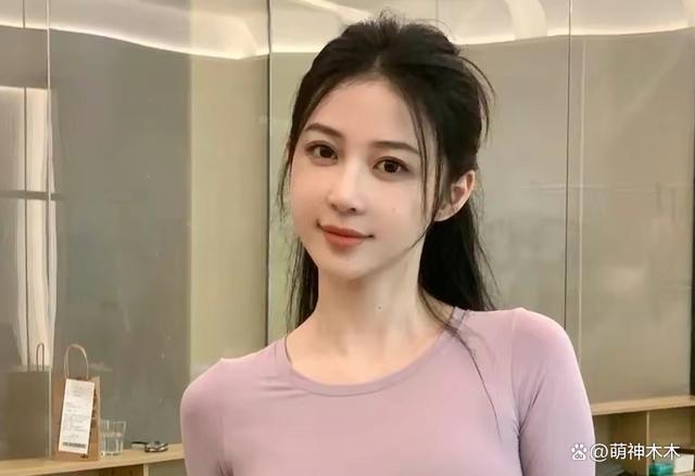 潘玮柏婚礼细节：伴娘伴郎12位，巨资包场礼服品牌曝光