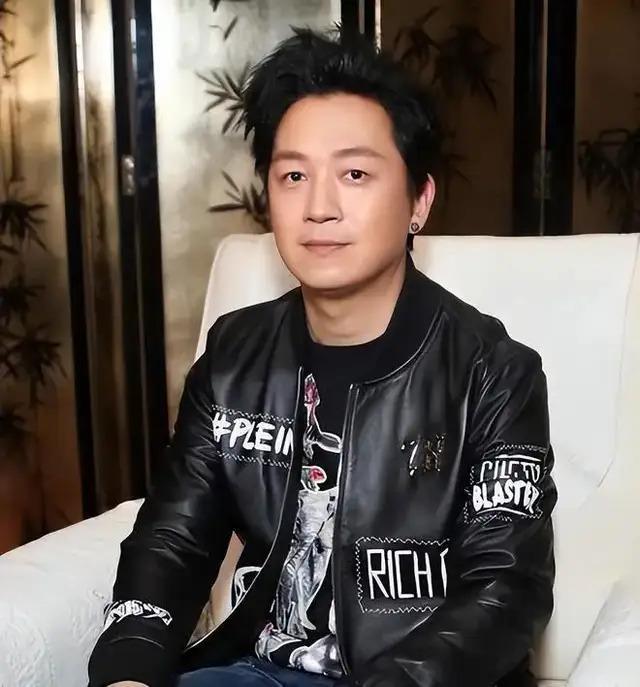 《南海归墟》开播，潘粤明被问如何评价张雨绮？他的回应显高情商