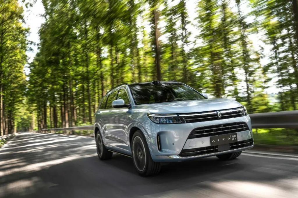 买车不必看LOGO，看「含华量」？