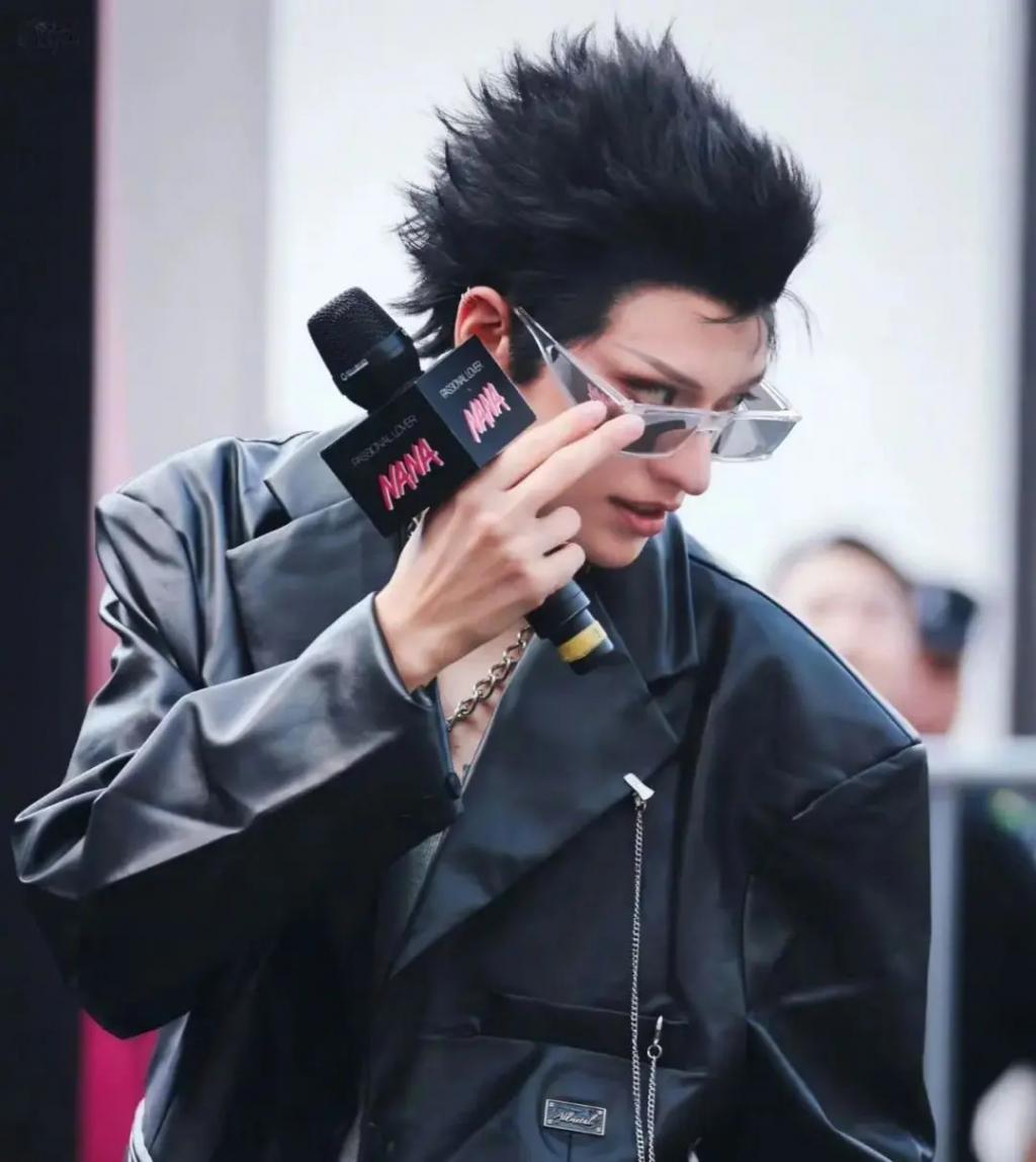 女顶流的老公生日当天死亡，网友：“太好了！”