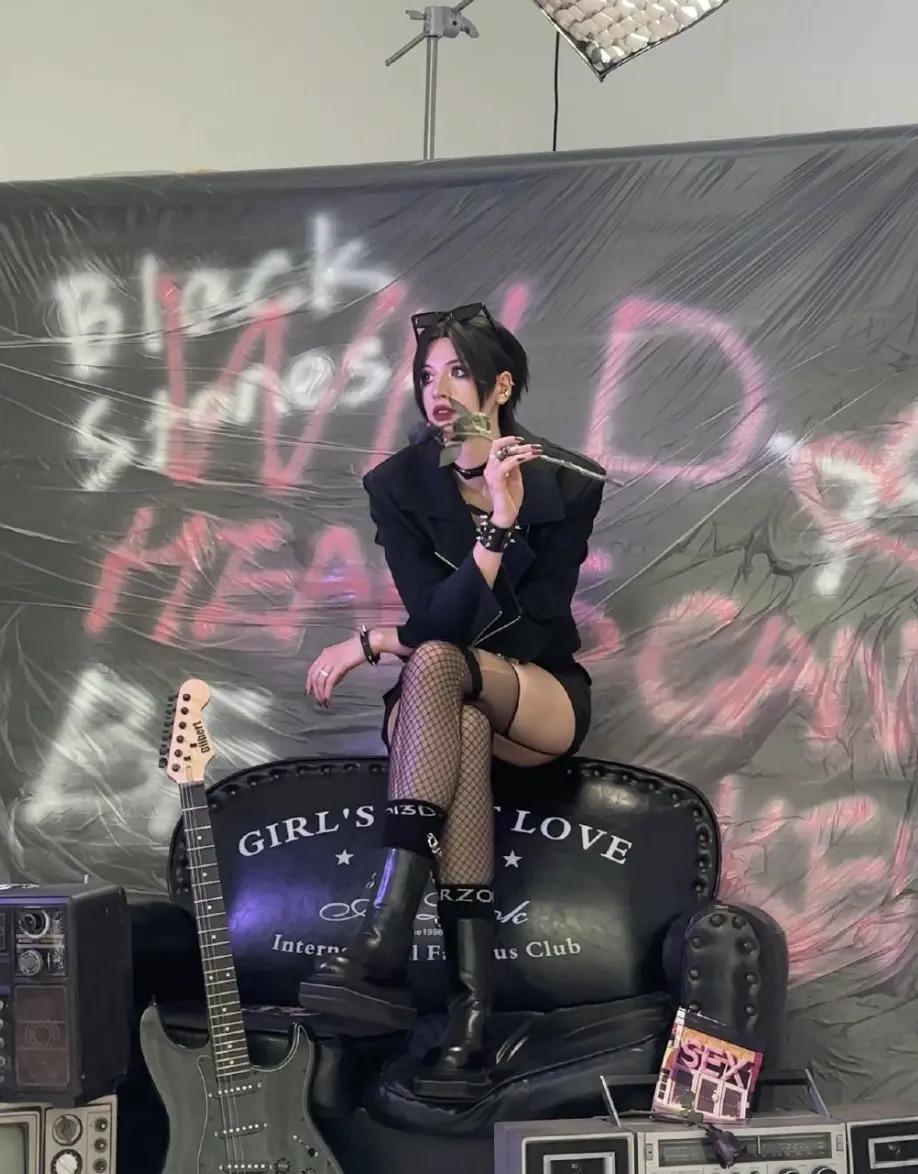 女顶流的老公生日当天死亡，网友：“太好了！”