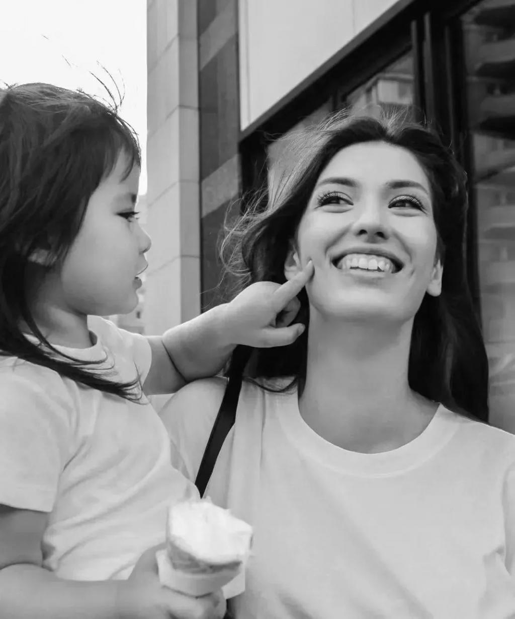 女顶流的老公生日当天死亡，网友：“太好了！”