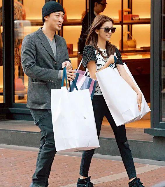 心机拜金女,竟然成功洗白了?