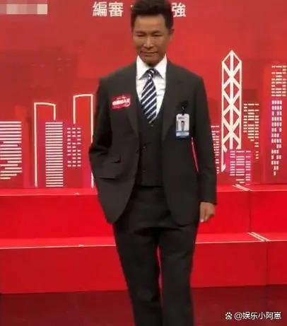 满脸科技和狠话！他们的变脸毁了一代人的记忆，看到毛宁我笑了