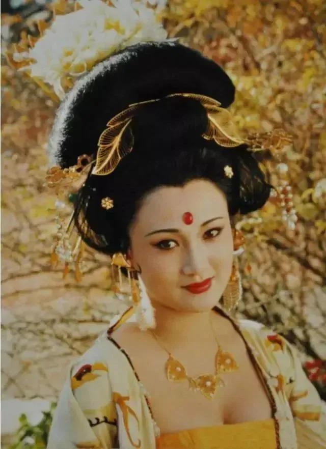 最美杨贵妃，一生无儿无女，回国第3天离世，无数人哭了