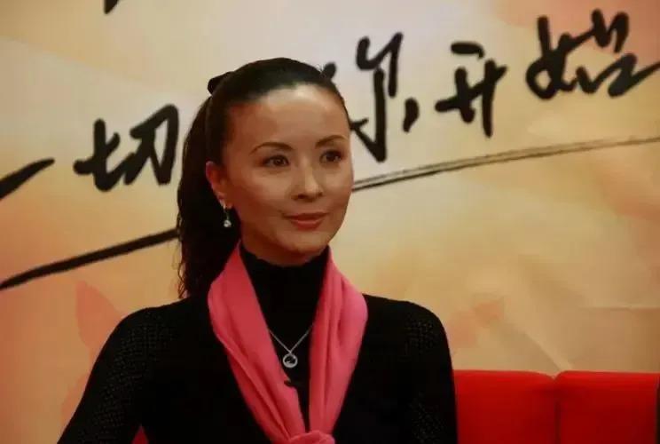最美杨贵妃，一生无儿无女，回国第3天离世，无数人哭了