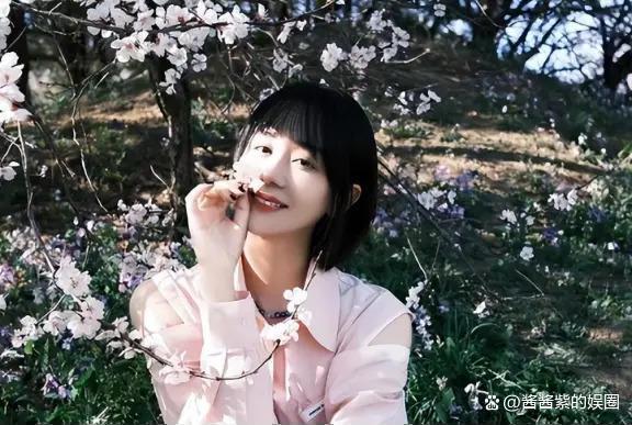 被整容毁了的14位女星，出道时貌美如花，如今灵气全无