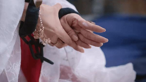 又一部古偶黑马？她终于来拯救内娱古装审美了