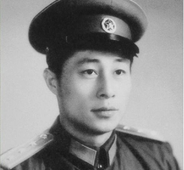 从中国不同年代的帅哥，看审美的演变（30——80年代）.内地篇