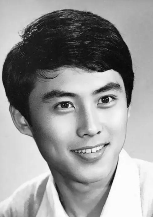 从中国不同年代的帅哥，看审美的演变（30——80年代）.内地篇