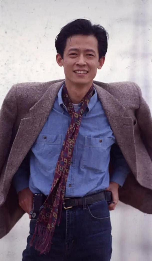 从中国不同年代的帅哥，看审美的演变（30——80年代）.内地篇