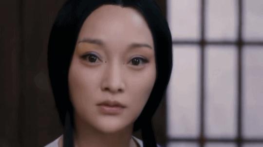 消失四年,还是没人能跟这疯女斗