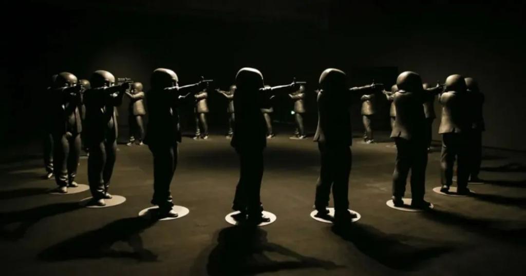 还记得巴黎名媛舞会吧?她是唯一受邀的内地女孩?