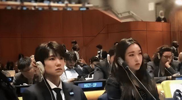 王源恋爱？跟李恩童同框画面曝光，细节被扒，本人不回应