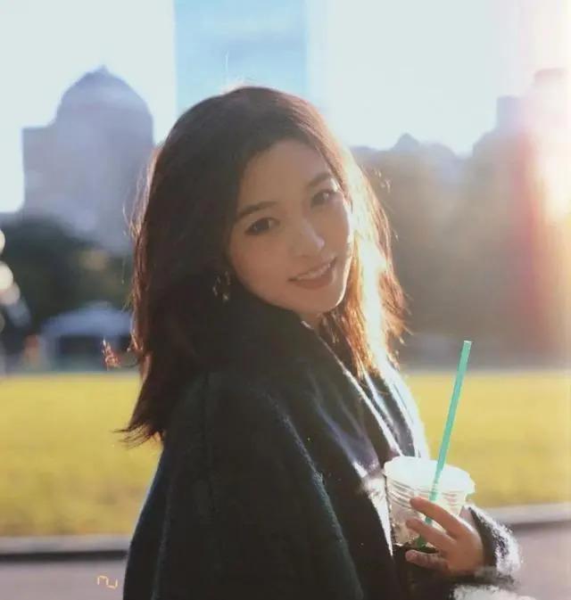 王源恋爱风波升级！女方曾是顶级白富美，被质疑履历造假