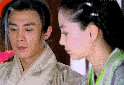 演员假吃拼演技：刘诗诗没长进，佘诗曼喝咖啡完胜