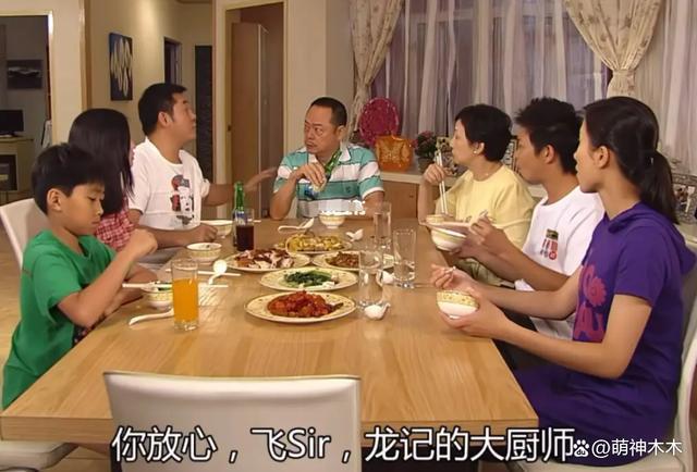 演员假吃拼演技：刘诗诗没长进，佘诗曼喝咖啡完胜