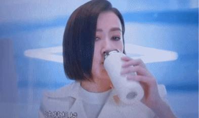 演员假吃拼演技：刘诗诗没长进，佘诗曼喝咖啡完胜