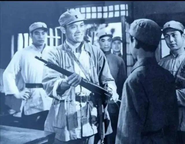 教授级的老演员马精武