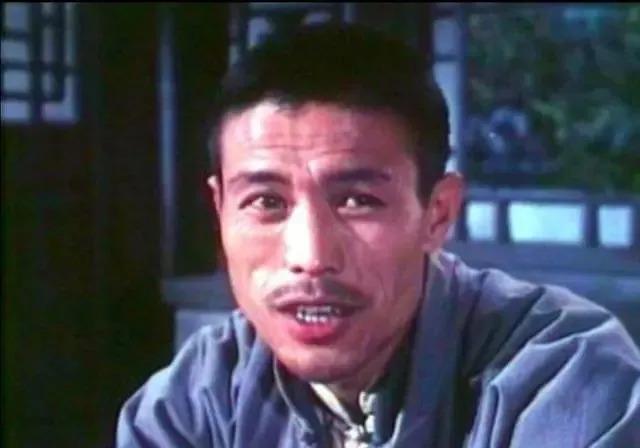 教授级的老演员马精武