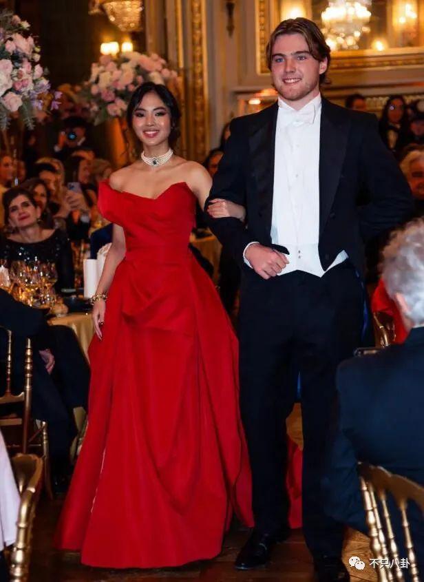 顶级白富美的游戏？二代们的生活咱们想象不到！