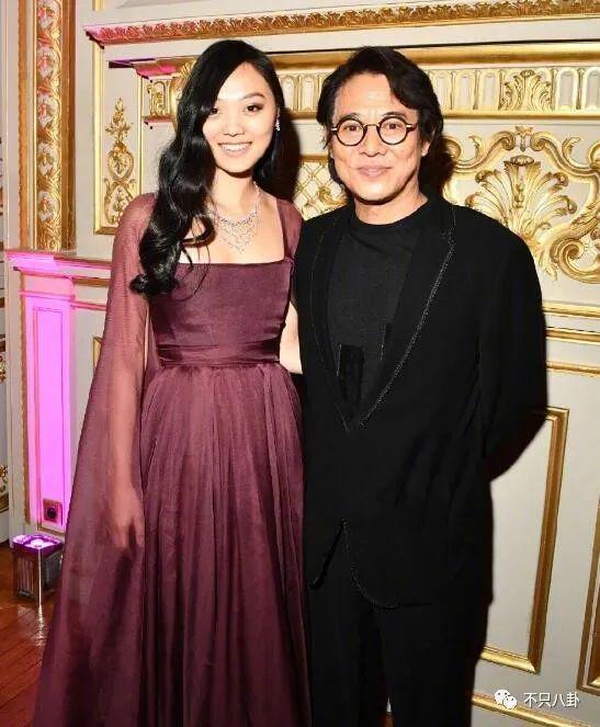 顶级白富美的游戏？二代们的生活咱们想象不到！