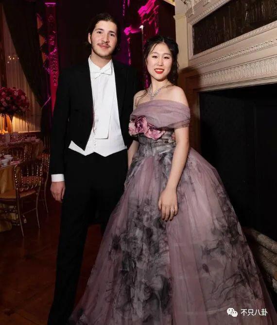 顶级白富美的游戏？二代们的生活咱们想象不到！