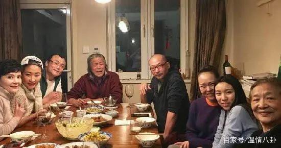 曾主演张艺谋电影，几十年默默无闻，张嘉译钱雁秋是他的学生