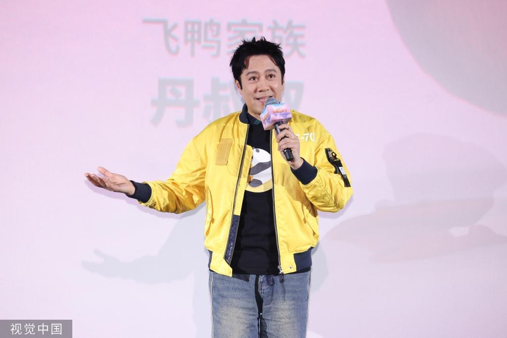 霍思燕带嗯哼出席活动 与儿子合影温馨有爱