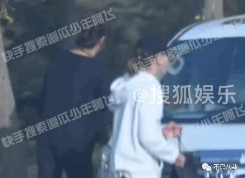 又一男明星与经纪人修成正果？他俩也算分分合合最终回到起点吧