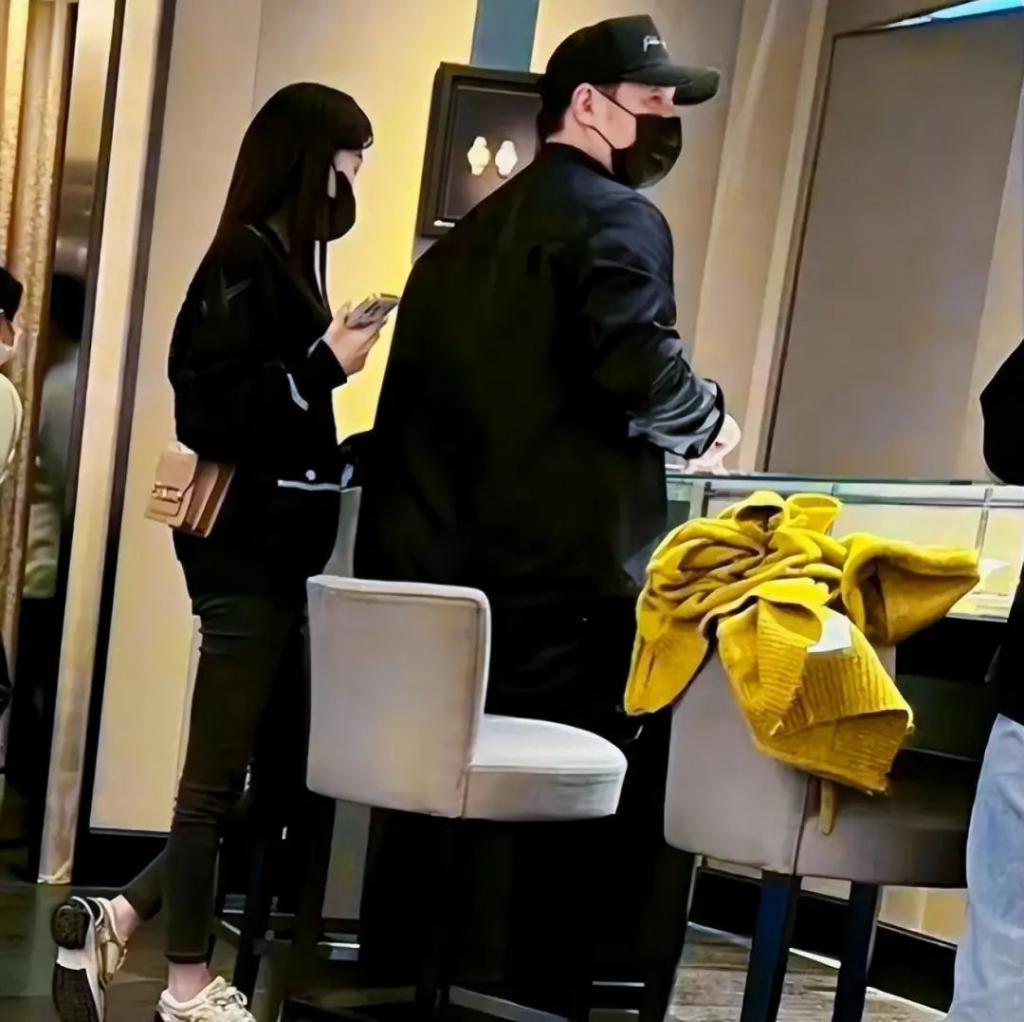 潘玮柏升级做爸爸！女儿担任花童，妻子被曝都生二胎了