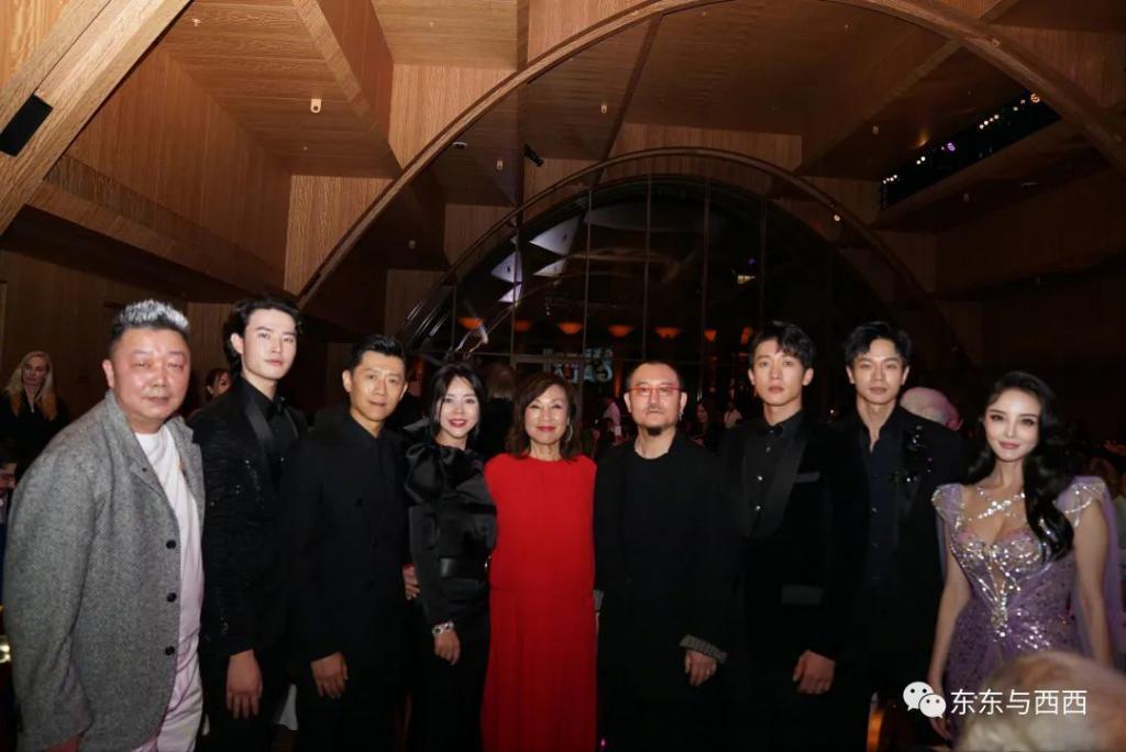 梅根想复出找她拜码头，这位华裔女大佬的奋斗经历太牛了