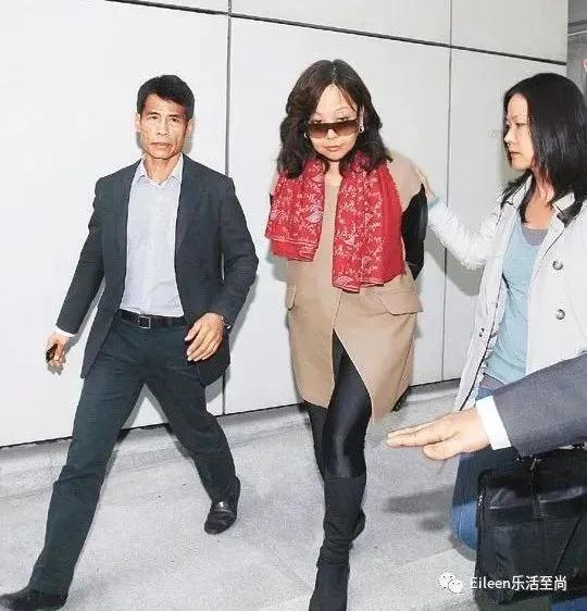 分300亿给美貌儿媳？新晋女首富经历了什么赌王都来吃瓜