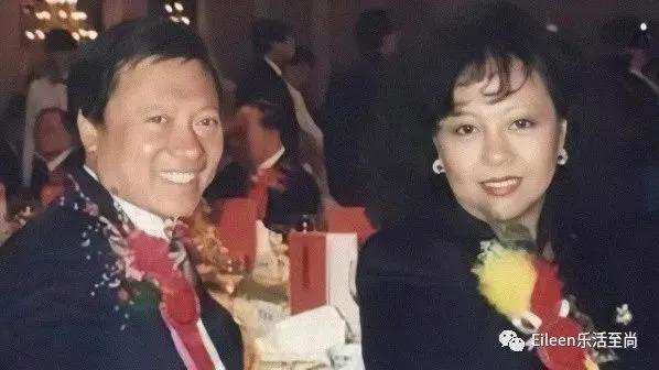 分300亿给美貌儿媳？新晋女首富经历了什么赌王都来吃瓜