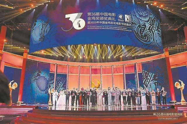 万茜调侃何赛飞有什么代表作品？她回答：请客不要怕吃胖