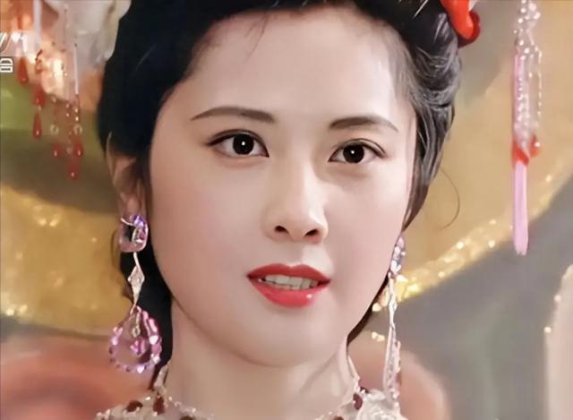 “内地第一美人”与朱琳齐名，差点被折磨至残废，她到底咋了
