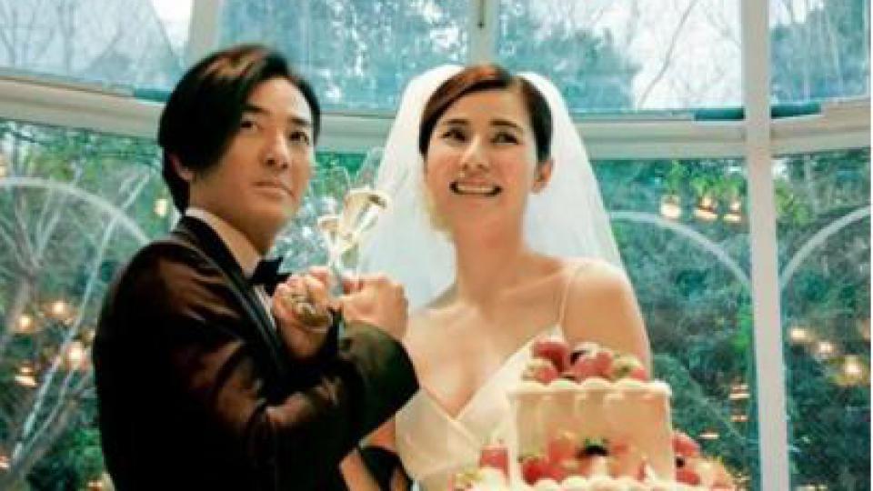 还记得《古惑仔》里的郑伊健吗？与妻子丁克至今？