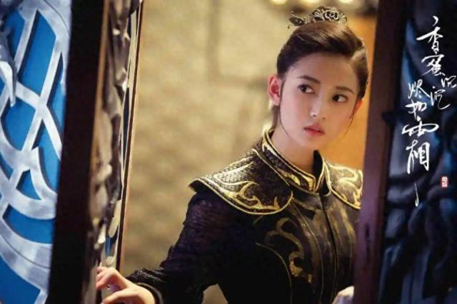 演什么都没“观众缘”的女星，资源好得令人羡慕，可惜就是捧不红