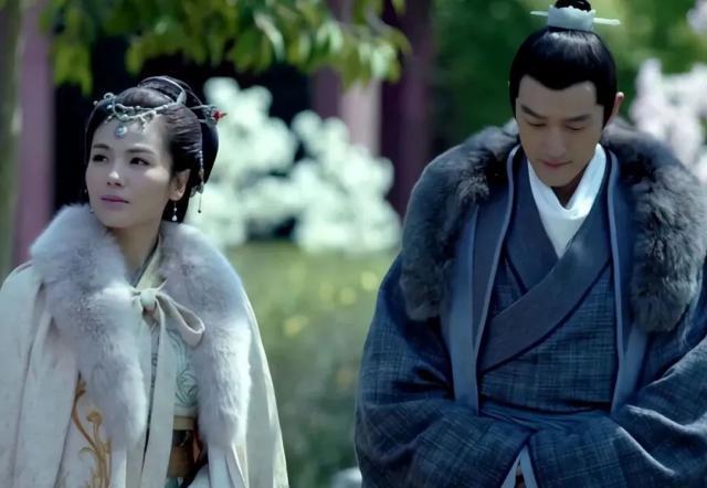 出场就把所有人看呆，这才是古装“头牌”该有的美貌