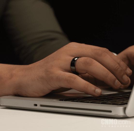 印度首款非接触式支付智能戒指发布 418元 不用充电