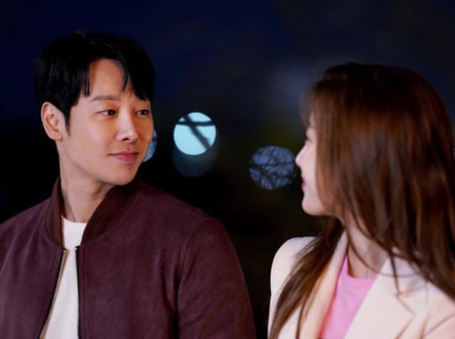 拍戏途中抽空结个婚，他是真劳模！